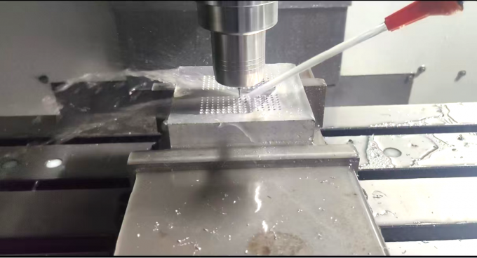 4 軸 3 軸 垂直加工センター SV960L テーブルサイズ 1100*550mm 垂直フライディングセンター 8