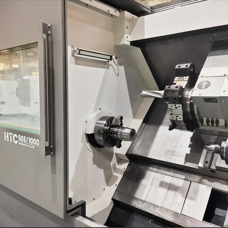 SMTCL CNC Lathe HTC 50n Fanucコントローラ ライブツール 斜面床 CNC Lathe水平 CNCターニングセンター
