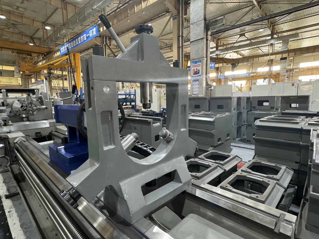 SMTCL横回 lathes CW6163B メタルマニュアル lathes 1000mm スピンドルボア 104 重作業マニュアル lathes