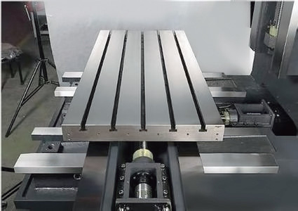 4 軸 3 軸 垂直加工センター SV960L テーブルサイズ 1100*550mm 垂直フライディングセンター