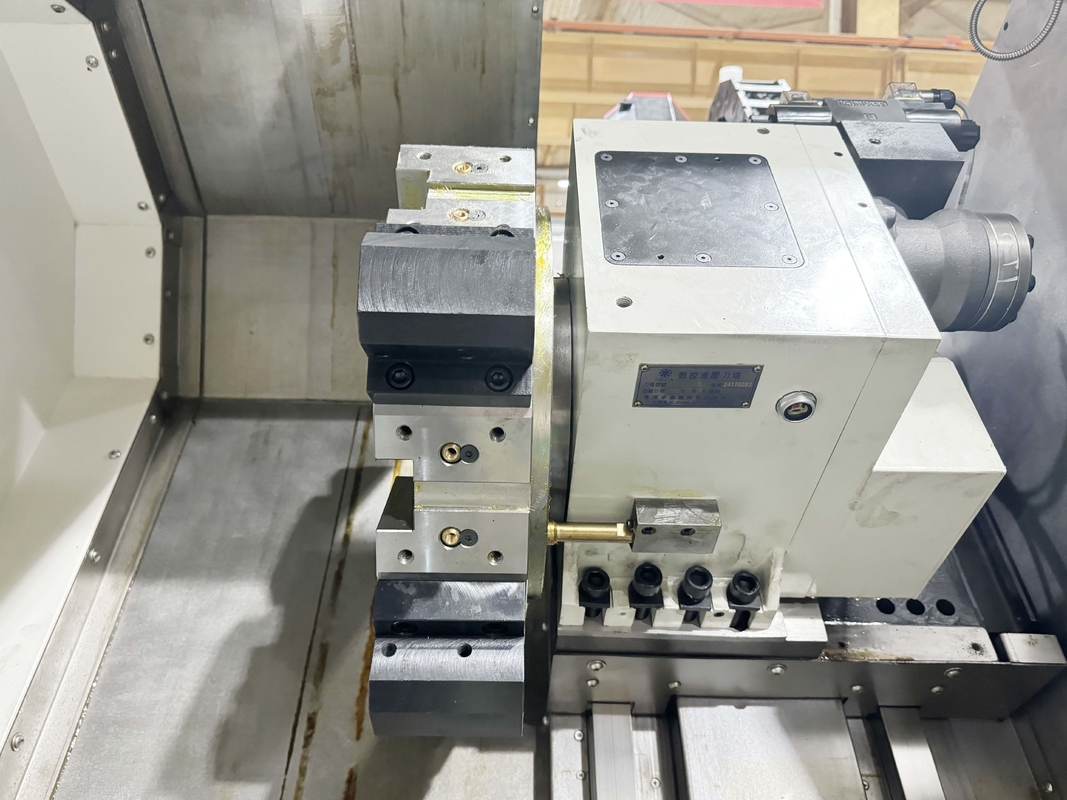 SMTCL CNC ターン HTC50B 水力ストック 12 ステーション 横軸 サーボ ターレット 斜面 ベッド 金属のための CNC ターン