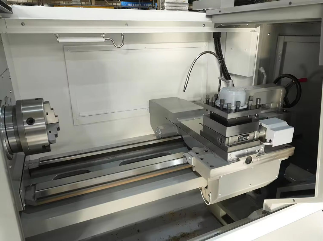 CAK63285 フラットベッドCNCターンマシン サーボモーター付き4ステーションの塔