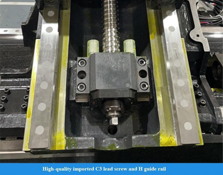 精密なCNCターンHTC30QCNCターニングセンターSMTCL水平斜面床CNCターン